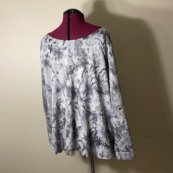 Black grey tunic new without tags - Picture 2 of 2